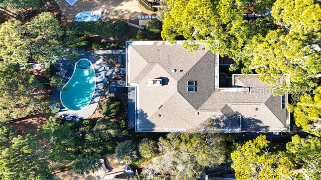 35 Ruddy Turnstone Rd, Hilton Head Island, SC 29928