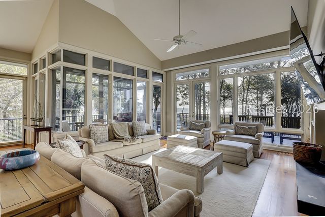 35 Ruddy Turnstone Rd, Hilton Head Island, SC 29928