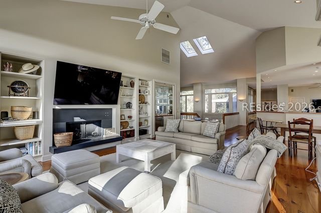 35 Ruddy Turnstone Rd, Hilton Head Island, SC 29928