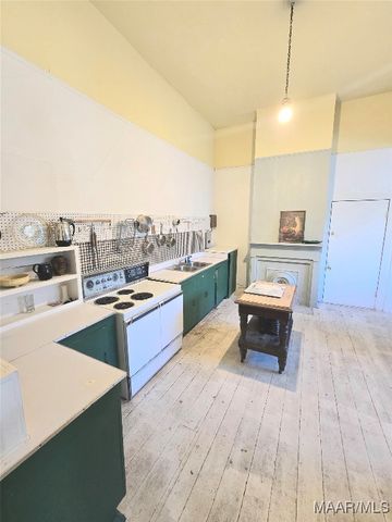 707 Dallas Avenue, Selma, AL 36701