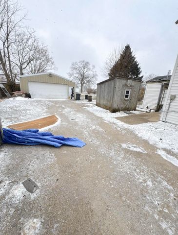 415 E Oak Street, Rensselaer, IN 47978