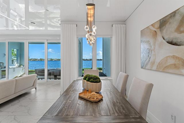 100 Water Club Court N, North Palm Beach, FL 33408