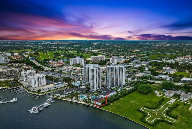 100 Water Club Court N, North Palm Beach, FL 33408
