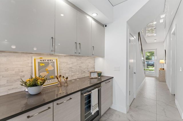100 Water Club Court N, North Palm Beach, FL 33408
