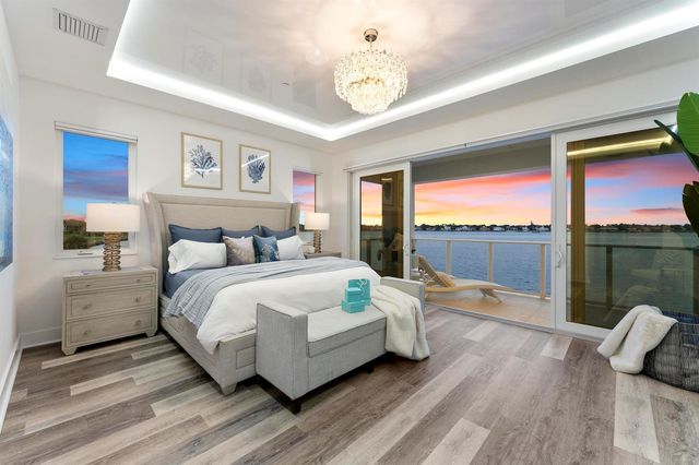 100 Water Club Court N, North Palm Beach, FL 33408