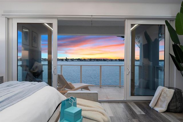 100 Water Club Court N, North Palm Beach, FL 33408