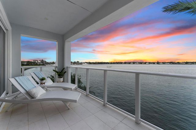 100 Water Club Court N, North Palm Beach, FL 33408