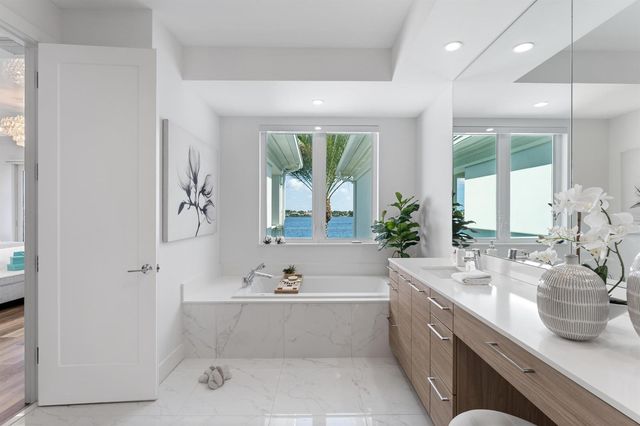 100 Water Club Court N, North Palm Beach, FL 33408