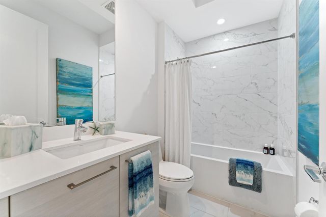 100 Water Club Court N, North Palm Beach, FL 33408