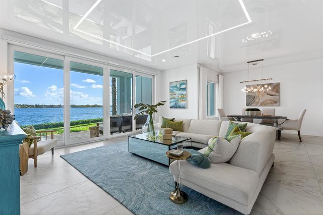 100 Water Club Court N, North Palm Beach, FL 33408