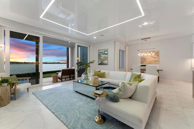 100 Water Club Court N, North Palm Beach, FL 33408