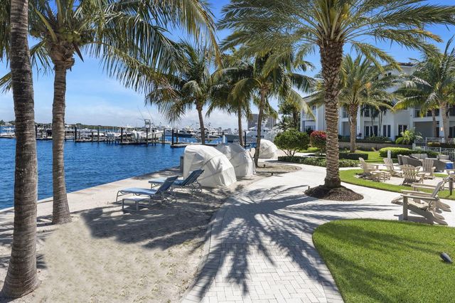 100 Water Club Court N, North Palm Beach, FL 33408
