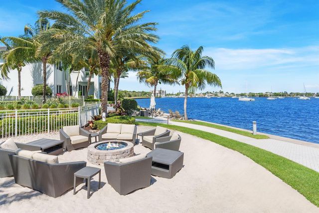 100 Water Club Court N, North Palm Beach, FL 33408