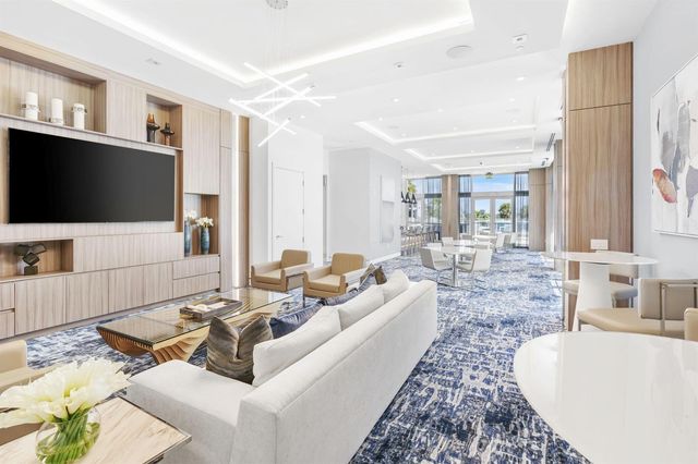 100 Water Club Court N, North Palm Beach, FL 33408