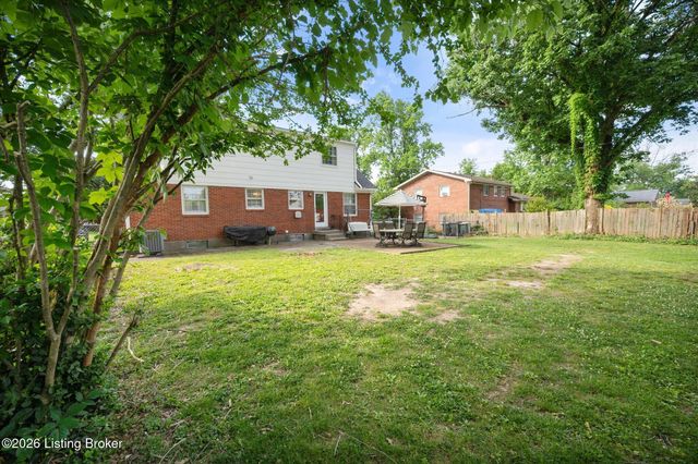 1905 Janlyn Rd, Louisville, KY 40299