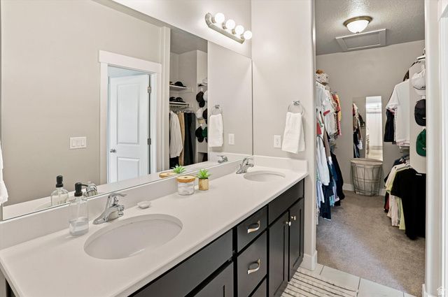 1747 W PIRGOS LN, South Jordan, UT 84095