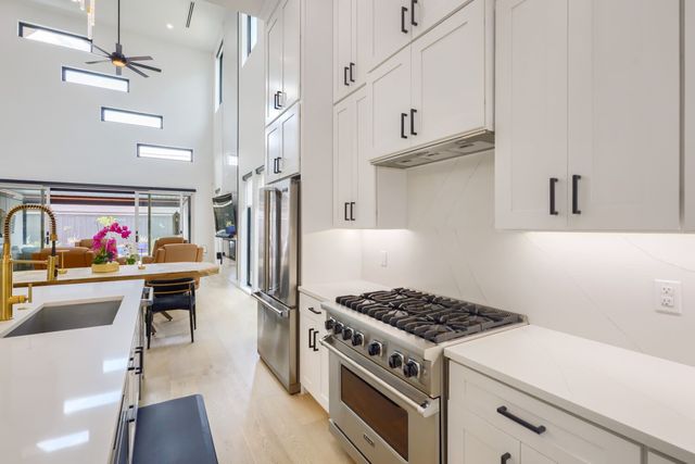 3950 Beechwood Lane, Dallas, TX 75220
