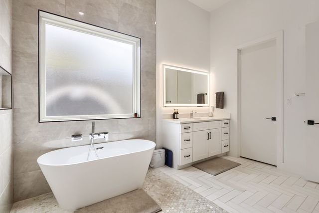 3950 Beechwood Lane, Dallas, TX 75220