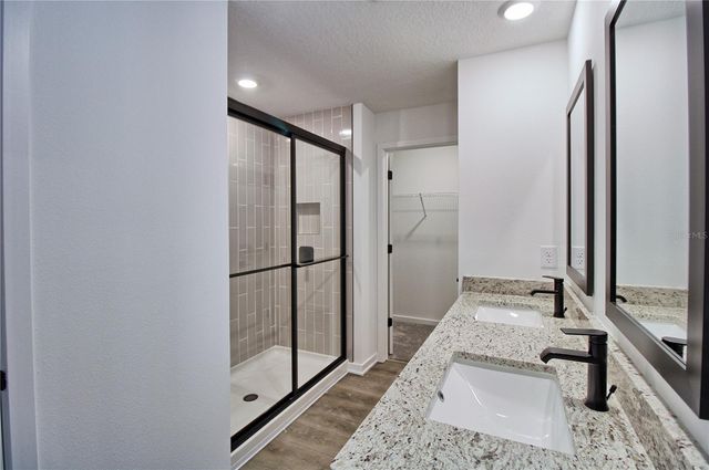 1277 AHOY AVENUE, Tampa, FL 33619