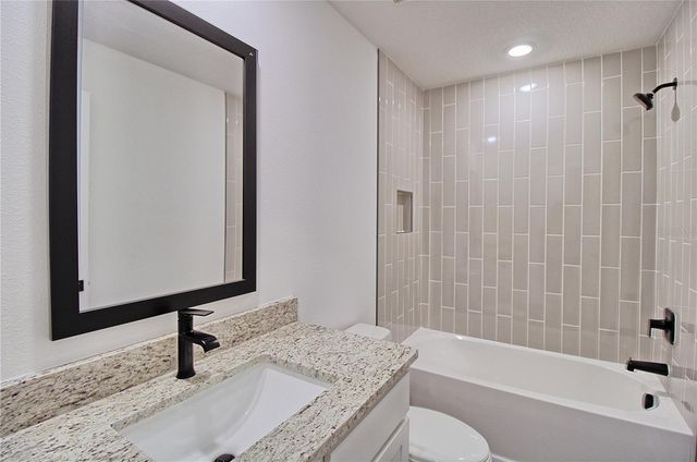 1277 AHOY AVENUE, Tampa, FL 33619