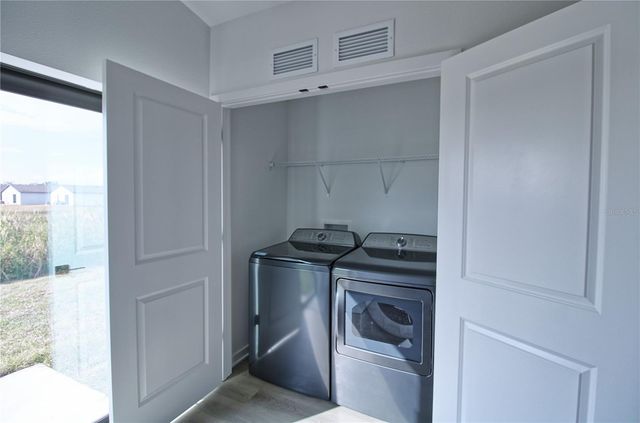 1277 AHOY AVENUE, Tampa, FL 33619