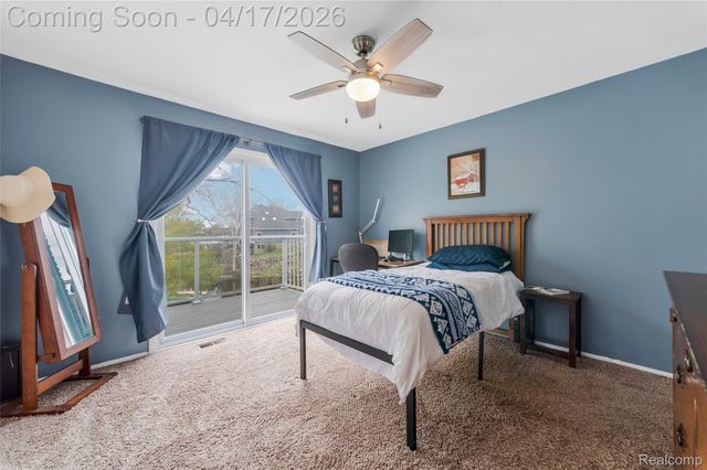 355 Sanders Road, Oxford Charter Township, MI 48371