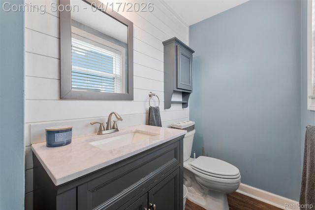 355 Sanders Road, Oxford Charter Township, MI 48371