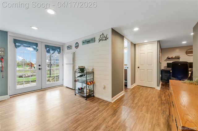 355 Sanders Road, Oxford Charter Township, MI 48371