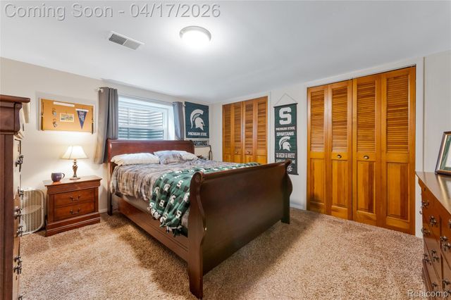 355 Sanders Road, Oxford Charter Township, MI 48371