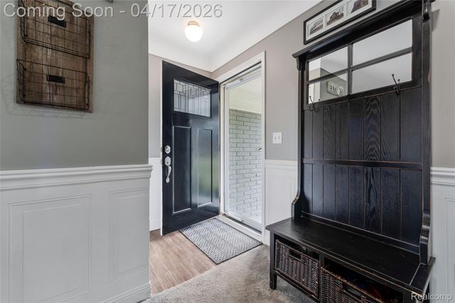 355 Sanders Road, Oxford Charter Township, MI 48371