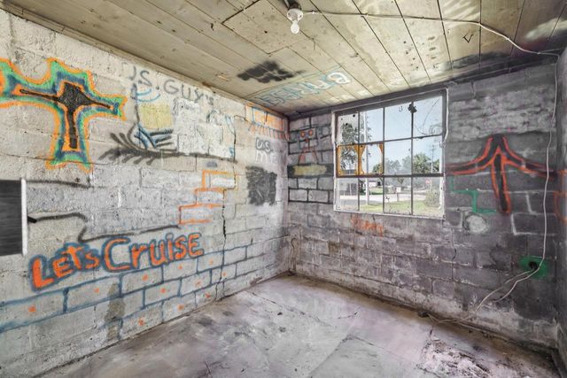 S8302A Denzer Road, North Freedom, WI 53951