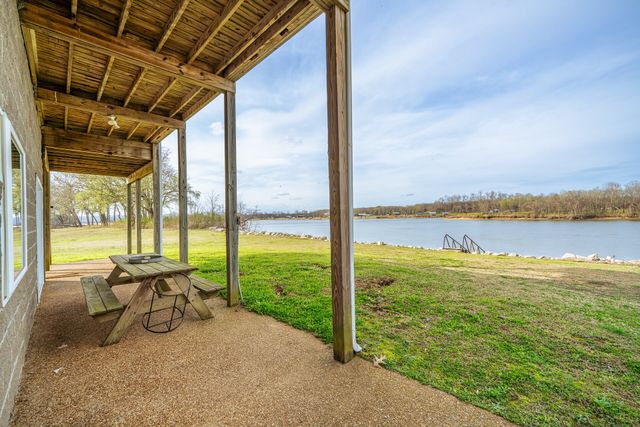 1458 Scenic Ln, Bath Springs, TN 38311