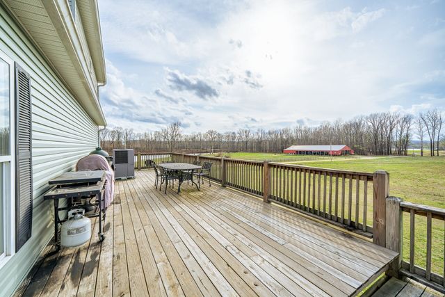 1458 Scenic Ln, Bath Springs, TN 38311