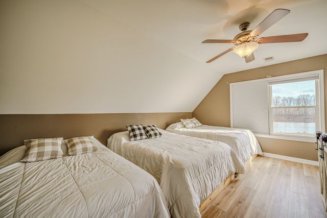 1458 Scenic Ln, Bath Springs, TN 38311