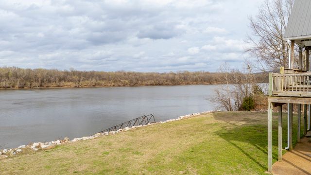 1458 Scenic Ln, Bath Springs, TN 38311