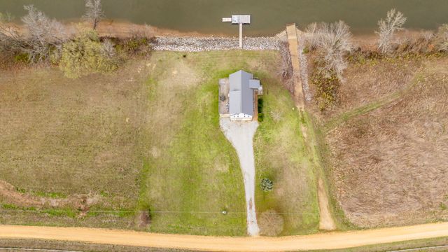 1458 Scenic Ln, Bath Springs, TN 38311