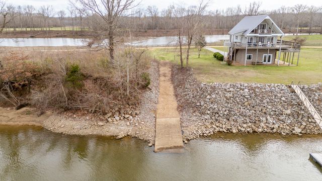 1458 Scenic Ln, Bath Springs, TN 38311