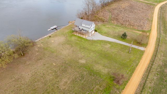 1458 Scenic Ln, Bath Springs, TN 38311