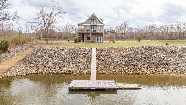 1458 Scenic Ln, Bath Springs, TN 38311