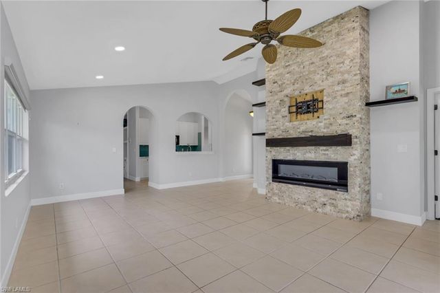 2232 Summersweet DR, Alva, FL 33920
