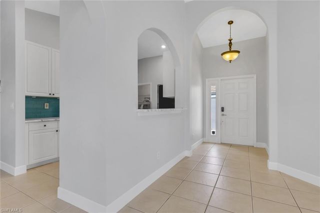 2232 Summersweet DR, Alva, FL 33920