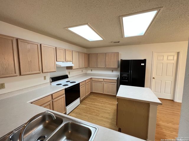 11926 Auburn Brook, San Antonio, TX 78253