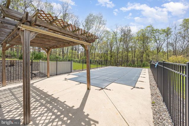 115 MONUMENT DR, Elizabethtown, PA 17022