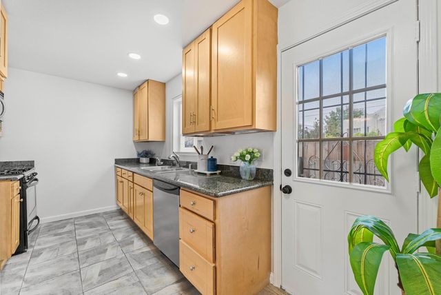 1817 Virginia Avenue, Richmond, CA 94804