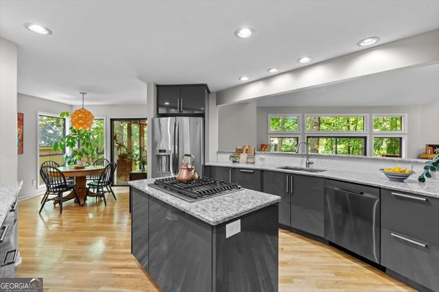 4262 Loch Highland Parkway NE, Roswell, GA 30075