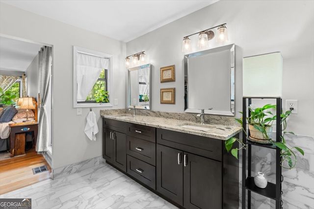 4262 Loch Highland Parkway NE, Roswell, GA 30075
