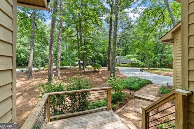4262 Loch Highland Parkway NE, Roswell, GA 30075