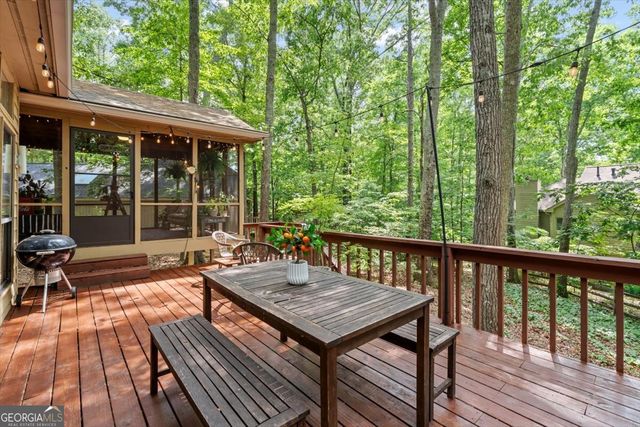 4262 Loch Highland Parkway NE, Roswell, GA 30075