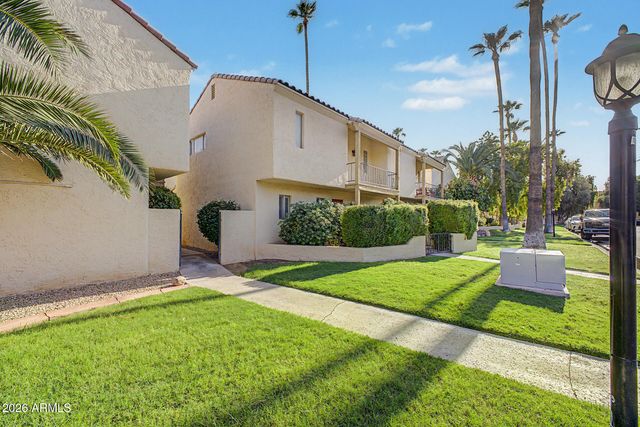 7347 E THORNWOOD Drive, Scottsdale, AZ 85251