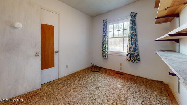 30 Berkshire Drive, Jacksonville, NC 28546